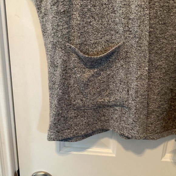 American Eagle Cardigan - Picture 3 of 3